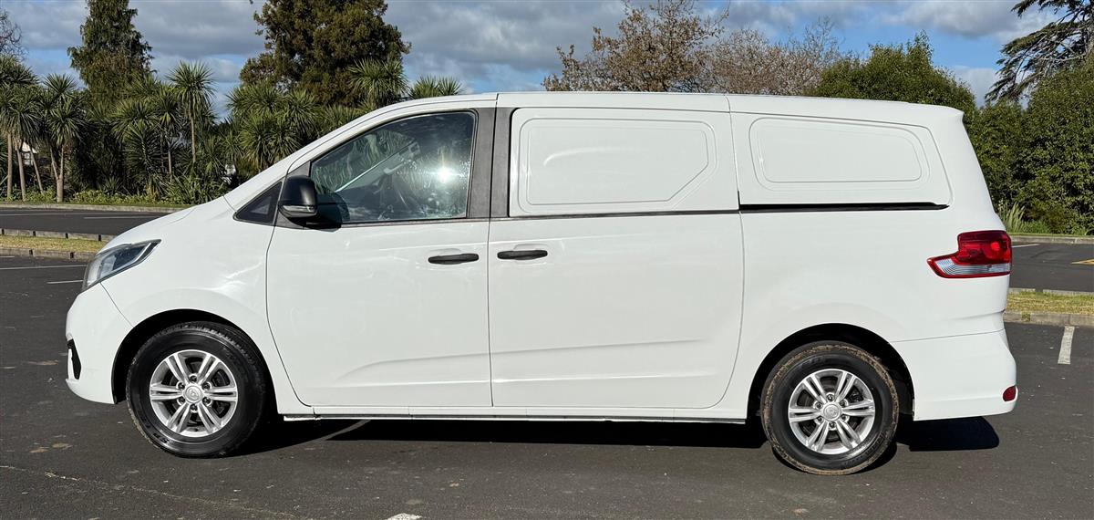 2018 LDV G10 CARGO DIESEL MANUAL Carousel 4