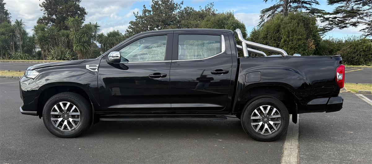 2022 LDV T60 4X4 LUX AUTO DIESEL LOW KMS Carousel 4