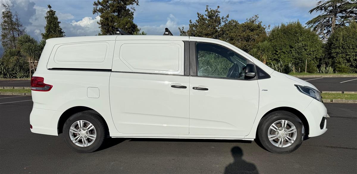 2020 LDV G10 Petrol Cargo Carousel 9
