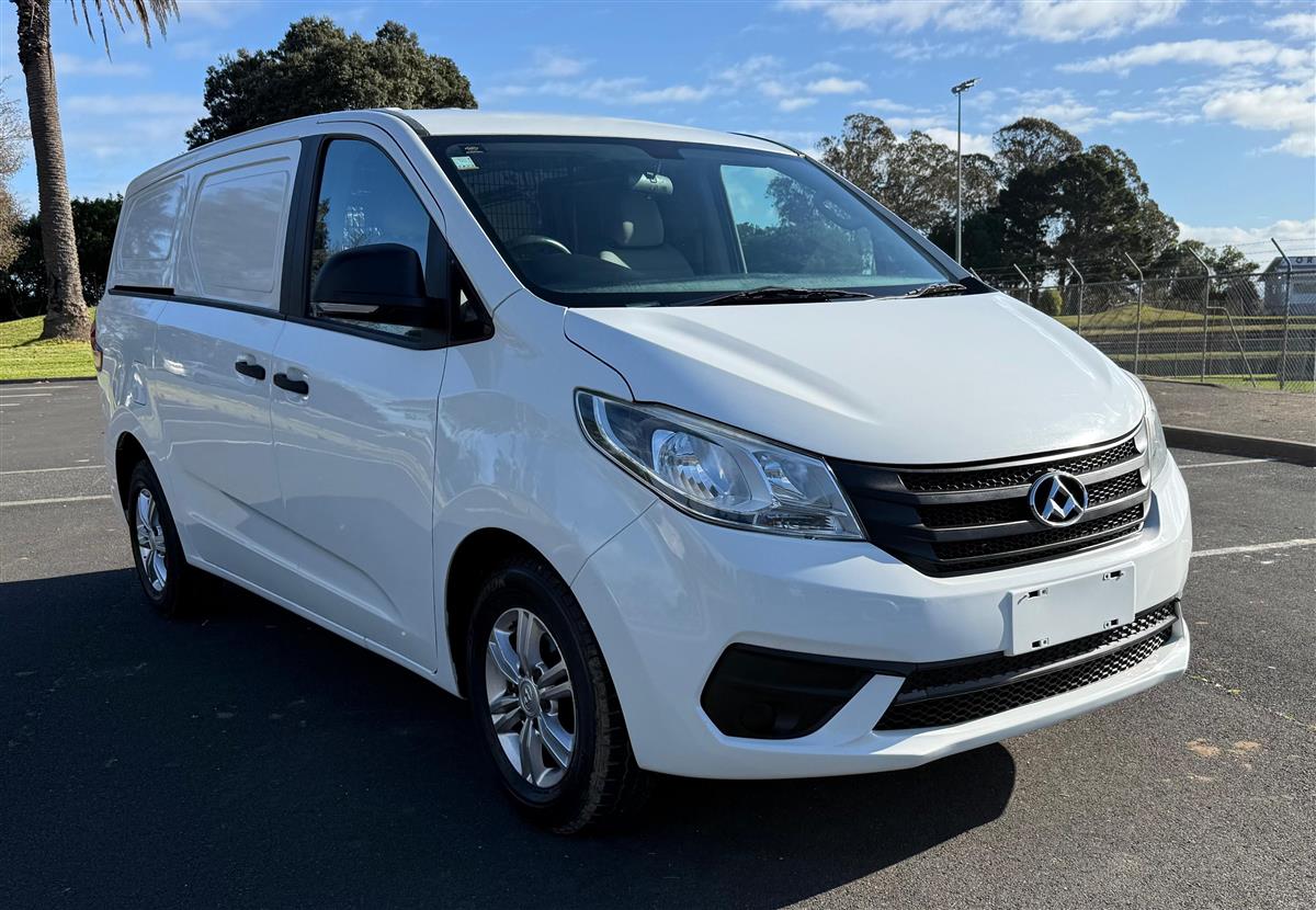 2018 LDV G10 CARGO DIESEL MANUAL Carousel 1