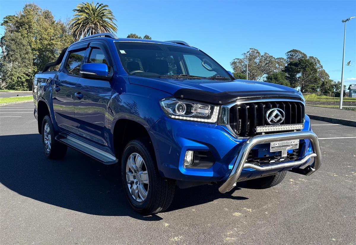 2021 LDV T60 Luxury 4WD Auto Double Cab Collage 1