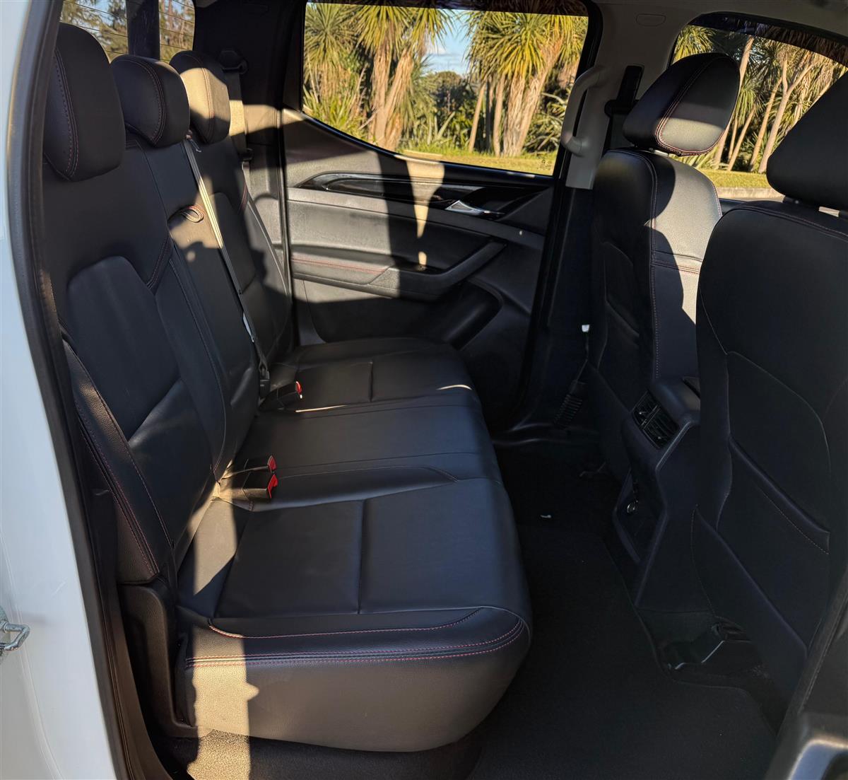 2021 LDV T60 Bi-Turbo 2.0L Carousel 9