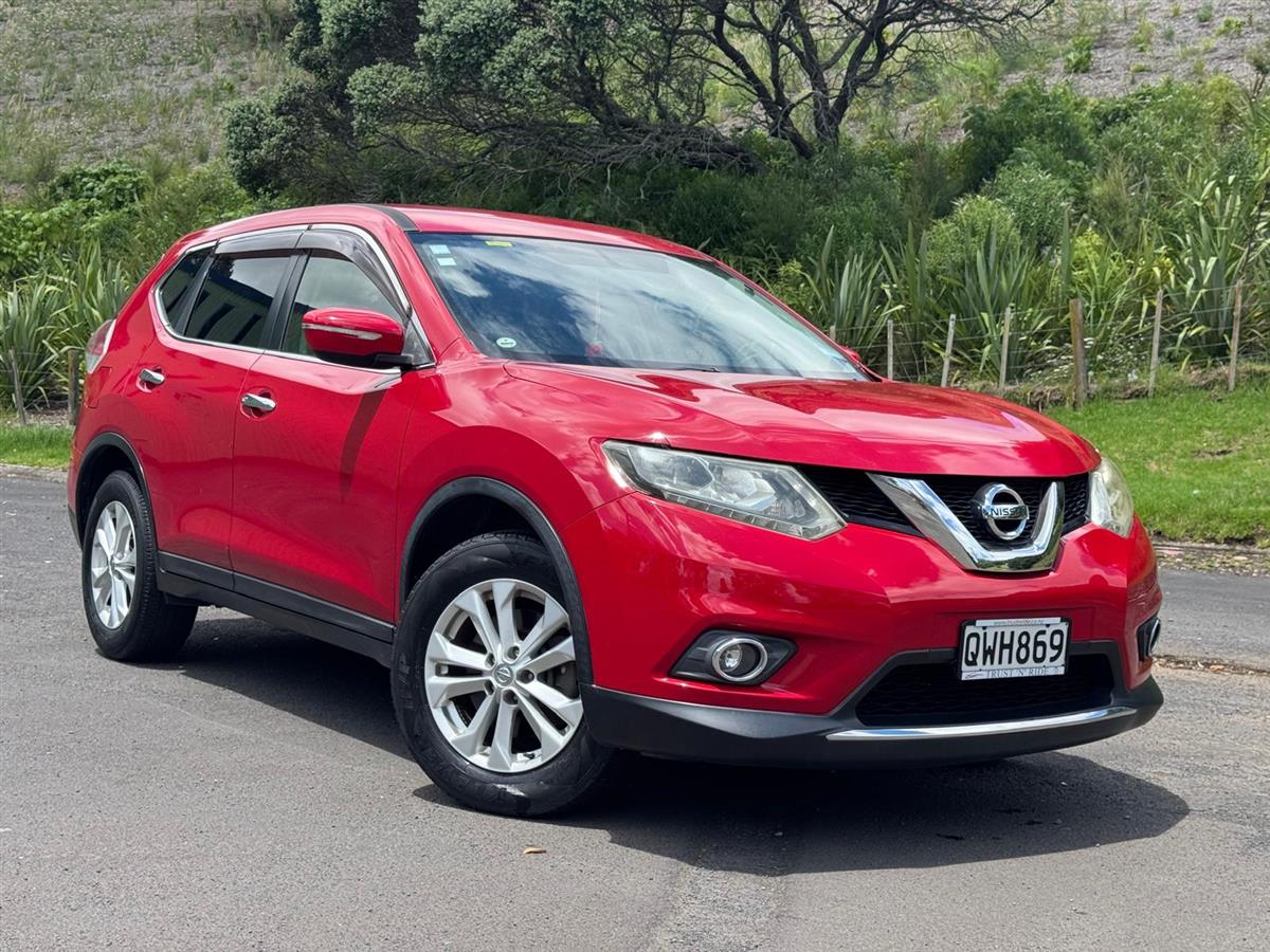 2014 Nissan X-Trail 7 Seater/ Leather Interior/ Heated Front Seats