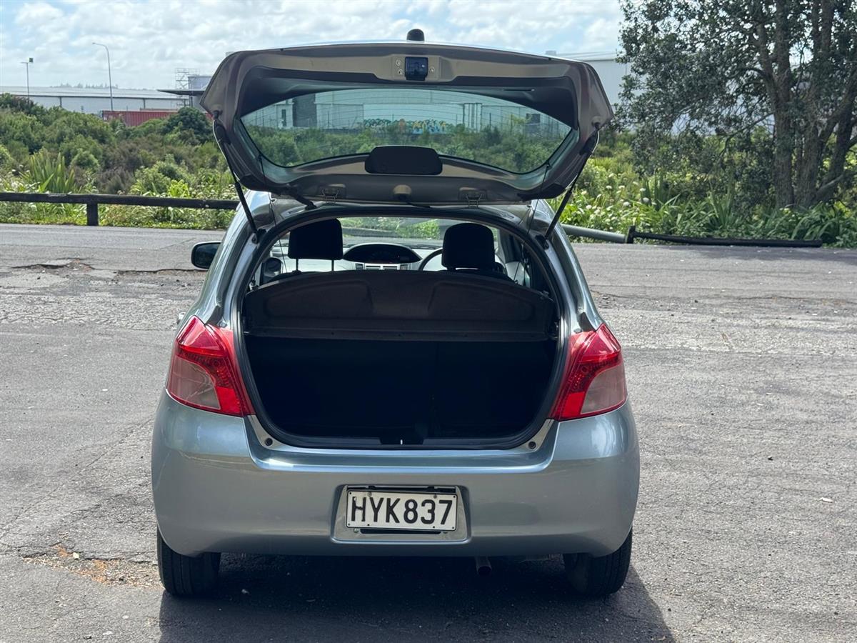 2007 Toyota Vitz Low Kms Done/ Mags/ Alarm Carousel 6