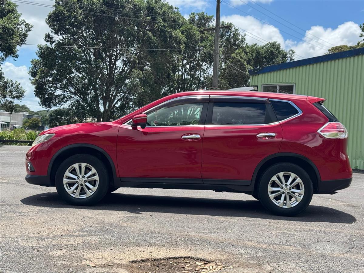 2014 Nissan X-Trail 7 Seater/ Leather Interior/ Heated Front Seats Carousel 3