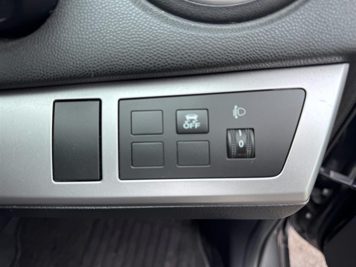 2012 Mazda Axela Super Low Kms/ Dark Interior Carousel 12