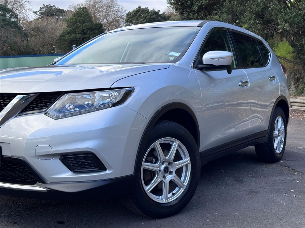 2015 Nissan X-Trail 2.0 4WD/ Leather Interior/ Rev. Camera/ Mags Carousel 6