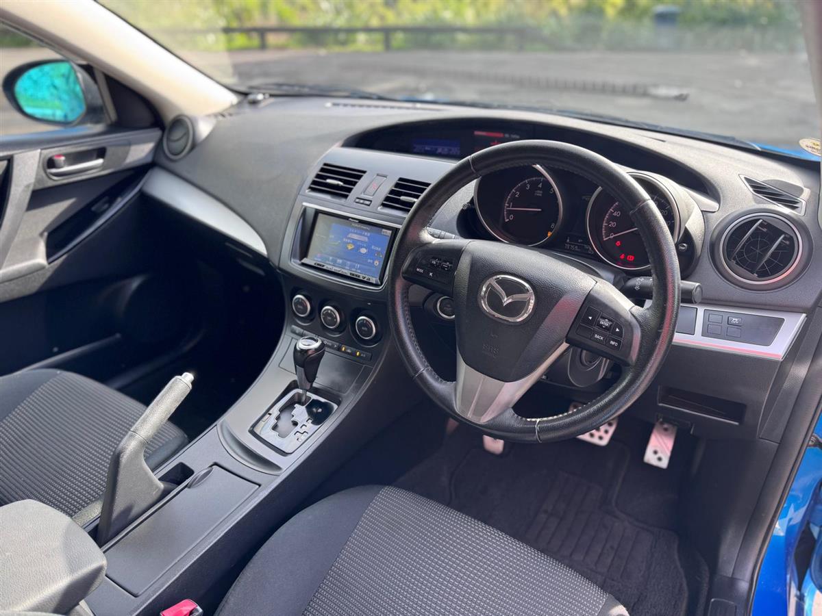 2013 Mazda Axela 15S SPORT Hatchback ! Low Kms ! Mags ! Carousel 9