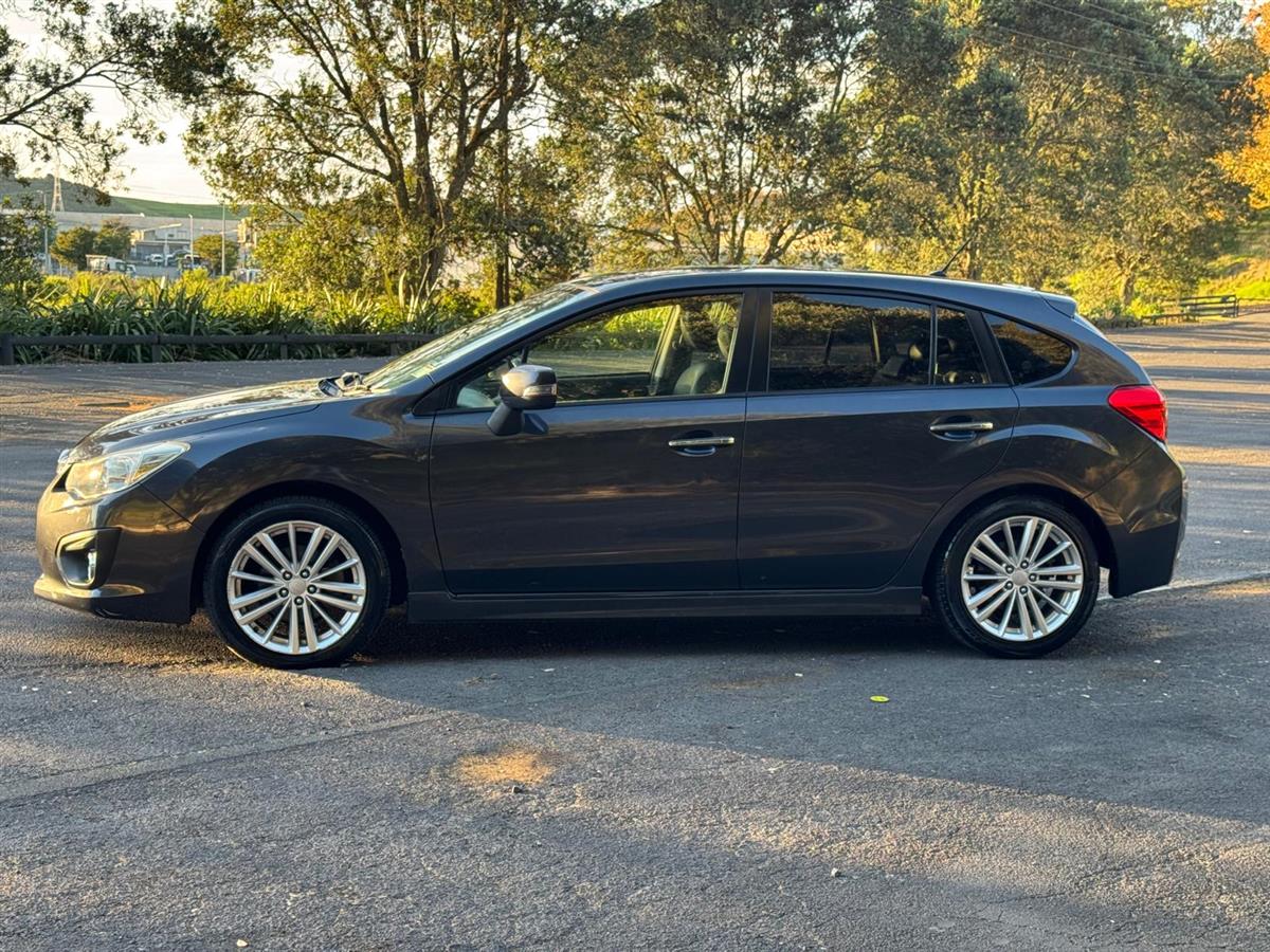 2012 Subaru Impreza 2.0 AWD/ NZ New/ Sunroof/ Leather Interior Carousel 3
