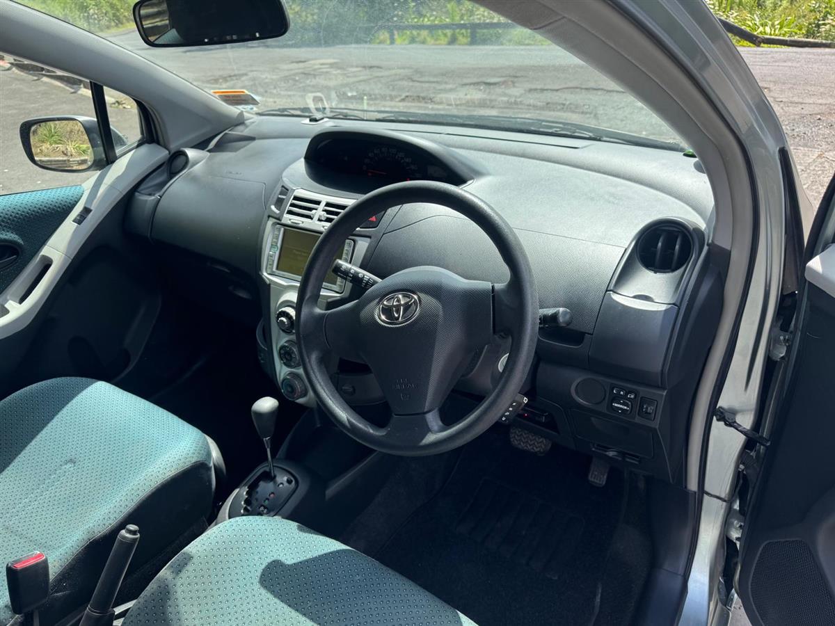 2007 Toyota Vitz Low Kms Done/ Mags/ Alarm Carousel 10