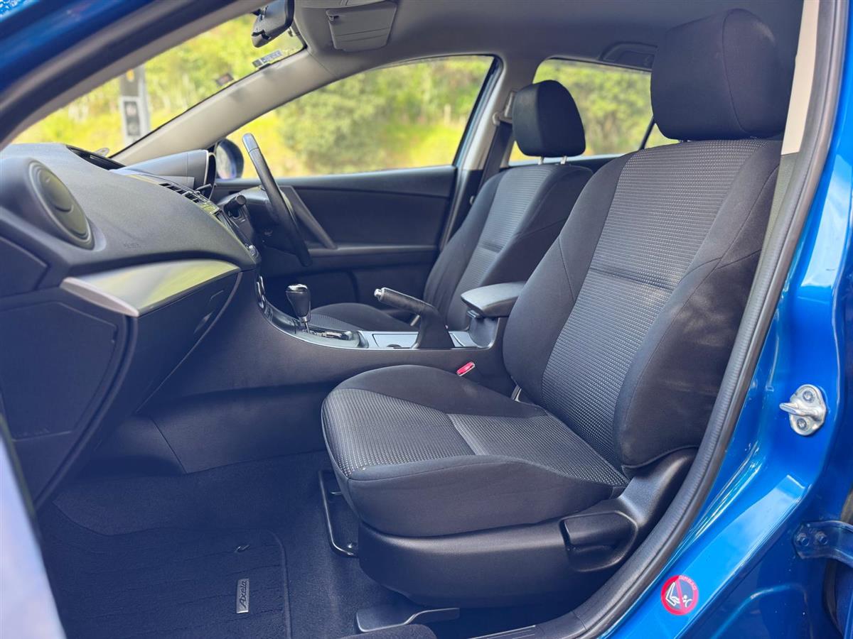 2013 Mazda Axela 15S SPORT Hatchback ! Low Kms ! Mags ! Carousel 14