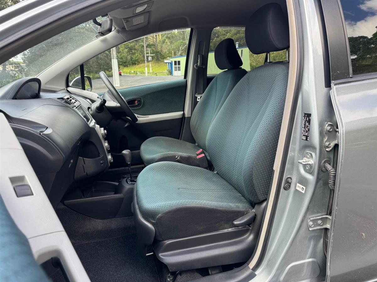 2007 Toyota Vitz Low Kms Done/ Mags/ Alarm Carousel 12