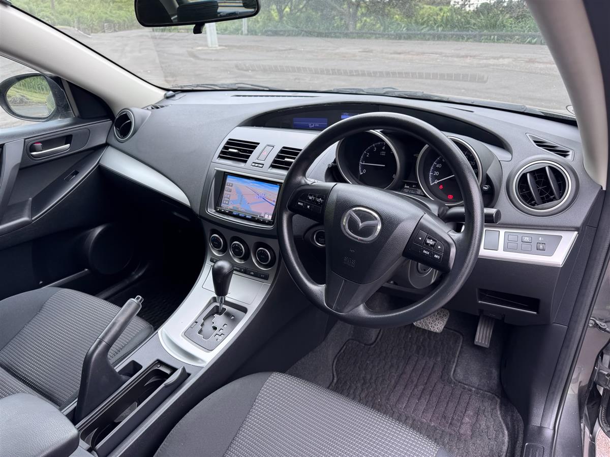 2012 Mazda Axela Super Low Kms/ Dark Interior Carousel 9