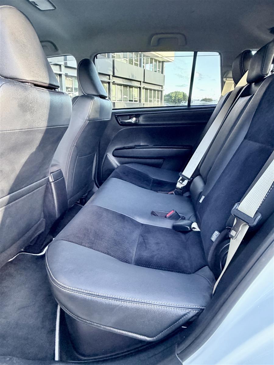 2013 Toyota Fielder Hybrid G Aero | 82k KM Carousel 8