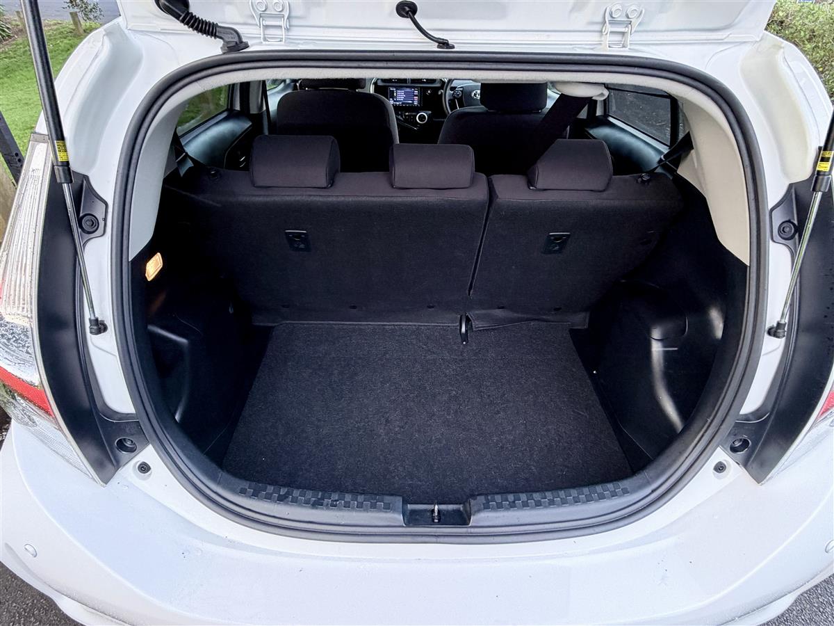 2021 Toyota Aqua S Hybrid | Toyota Safety Sense | White Carousel 15