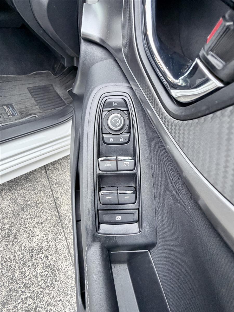 2022 Subaru Impreza Sport 2.0e-L Hybrid AWD Carousel 10