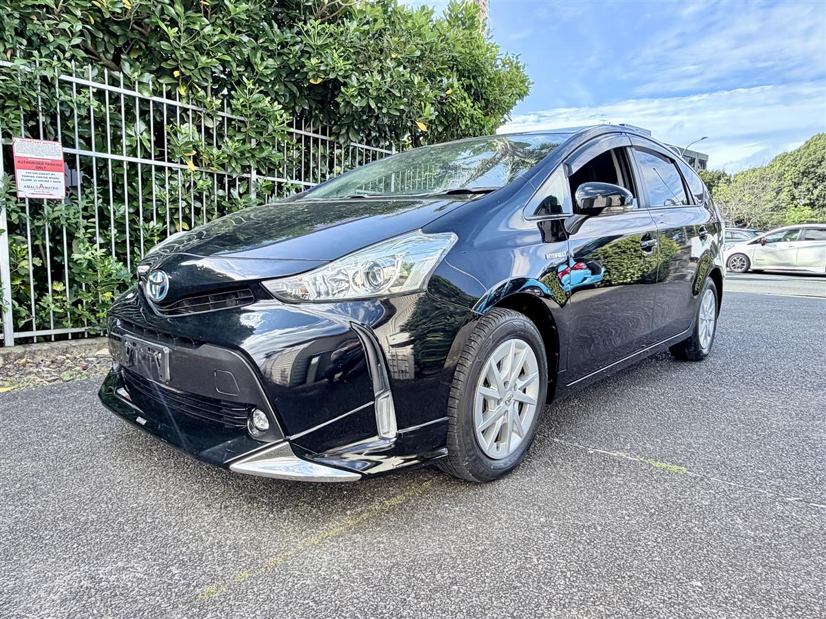 2015 Toyota Prius Alpha Hybrid 7-Seater Modellista Carousel 2