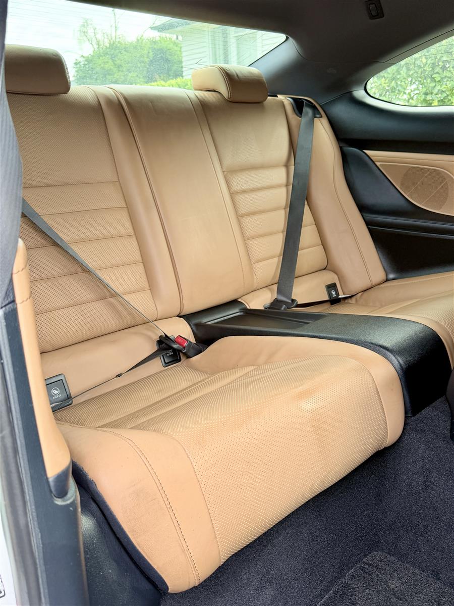 2015 Lexus RC 300h Version L | Hybrid Coupe Carousel 11