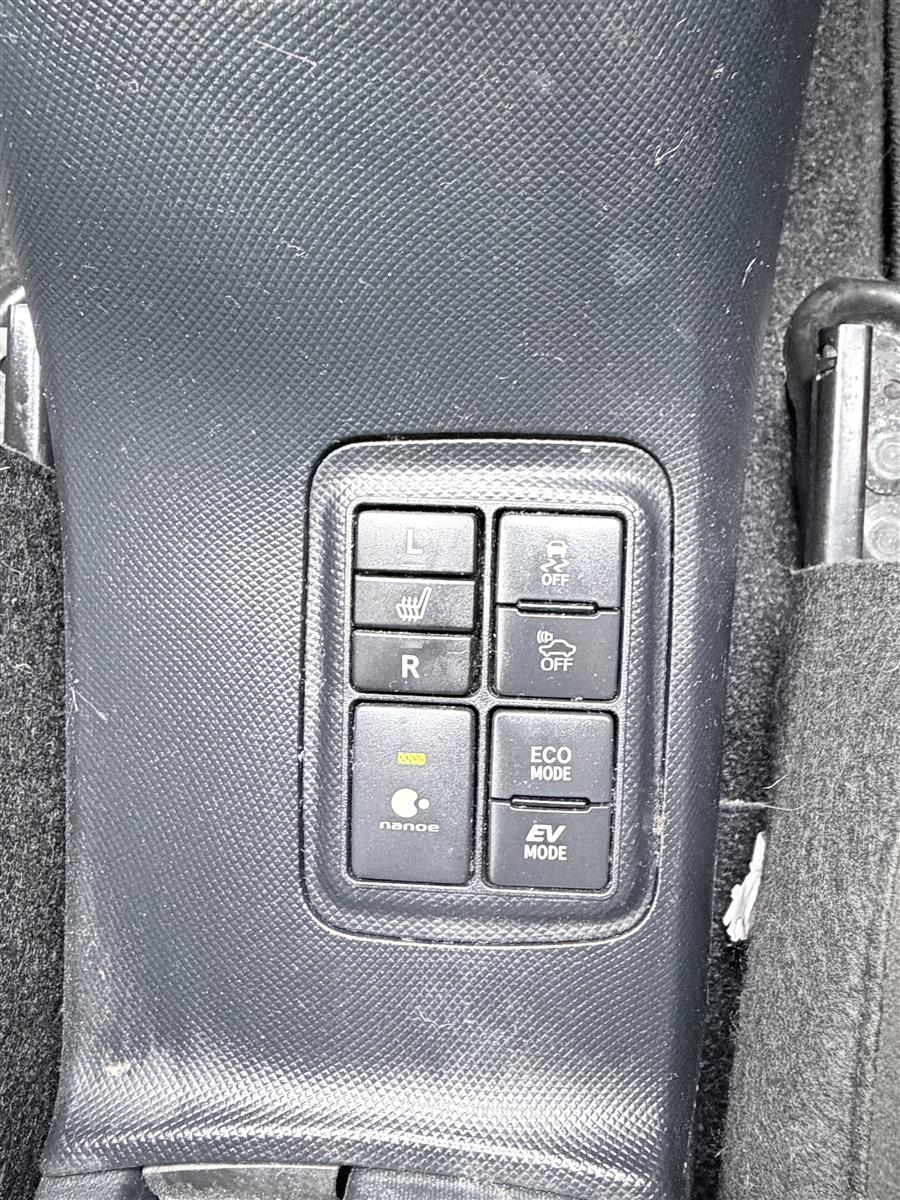 2017 Toyota Aqua S Hybrid | Push Start | 67k KM Carousel 12
