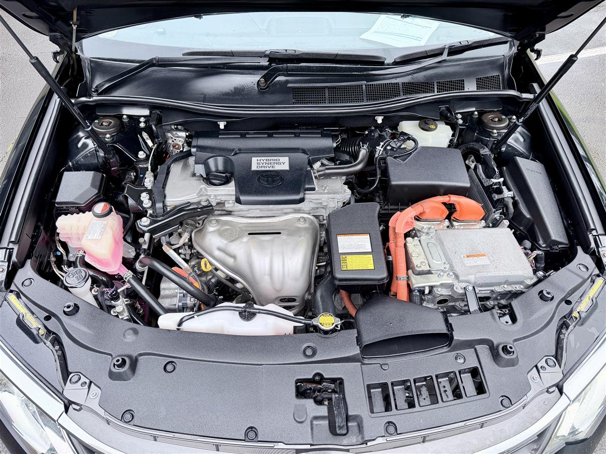 2015 Toyota Camry Hybrid | Executive Sedan | Black Carousel 16