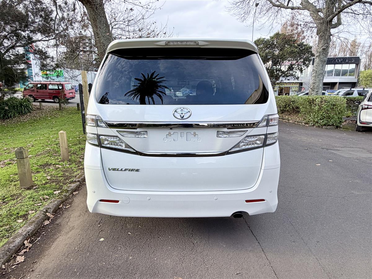 2012 Toyota Vellfire 2.4Z | 7 Seater | Luxury Van Carousel 5