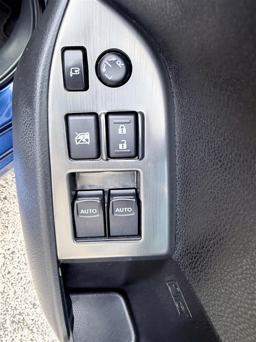 2014 Toyota 86 Low KM Sports Coupe – Fun to Drive Carousel 9