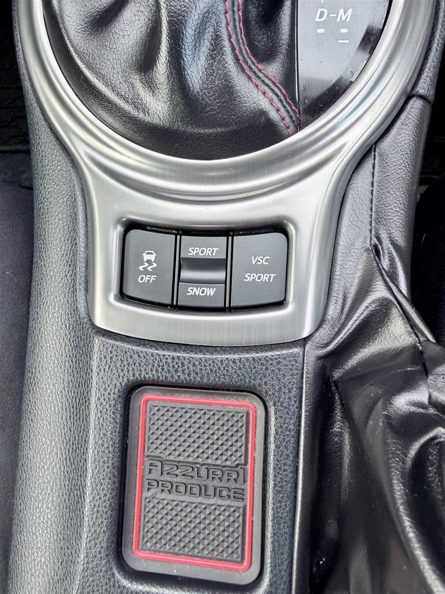 2014 Toyota 86 Low KM Sports Coupe – Fun to Drive Carousel 13