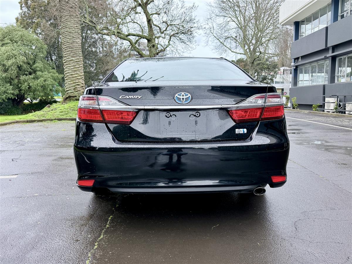 2015 Toyota Camry Hybrid | Executive Sedan | Black Carousel 5