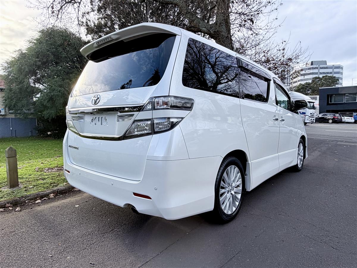 2012 Toyota Vellfire 2.4Z | 7 Seater | Luxury Van Carousel 4