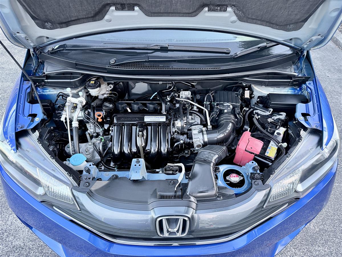 2014 Honda Fit 71k KM | Auto Hatch Carousel 16