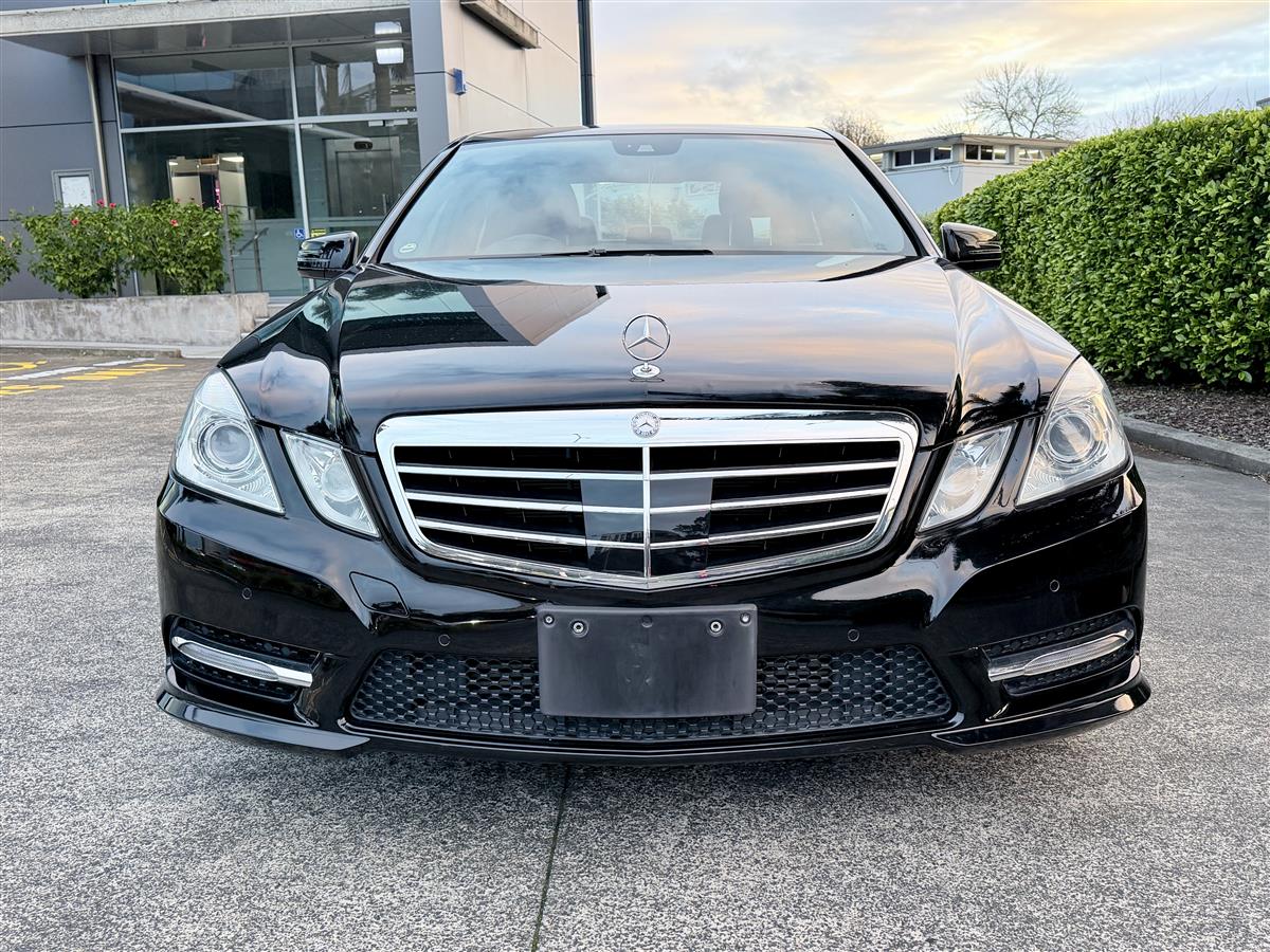 2013 Mercedes-Benz E 250 Avantgarde | 76k KM | Luxury Carousel 1