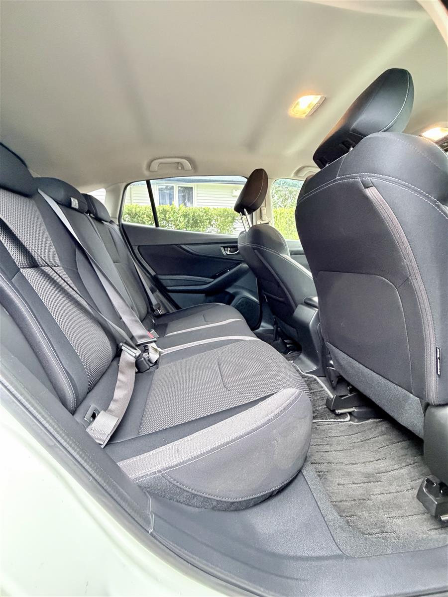 2022 Subaru Impreza Sport 2.0e-L Hybrid AWD Carousel 8