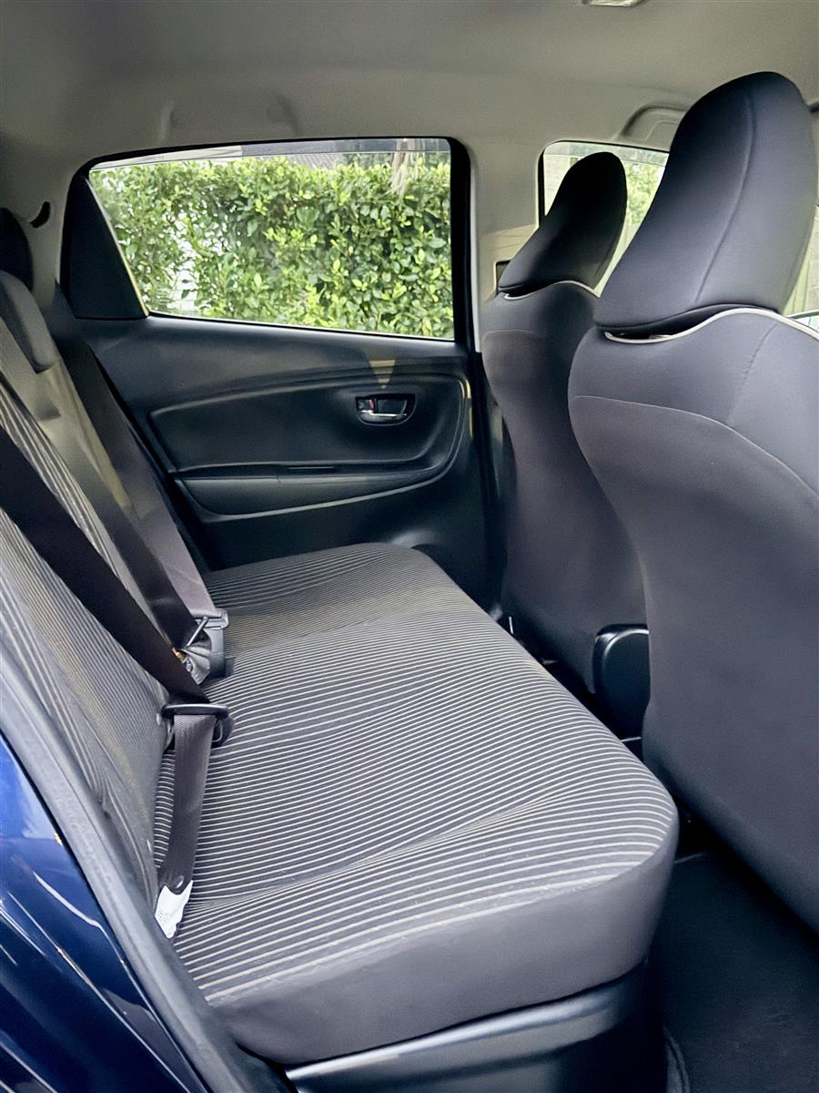 2017 Toyota Vitz Hybrid | Juwela | 87k KM Carousel 10