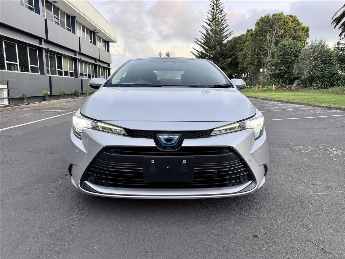 2022 Toyota Corolla G | 12,600 KM | Like New Carousel 1