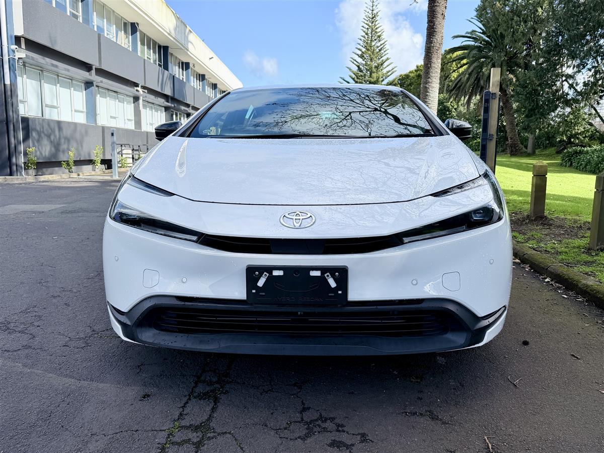 2023 Toyota Prius X | Latest Model | Hybrid Carousel 2