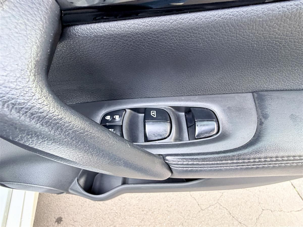 2018 Nissan X-Trail Mode Premium | Luxury SUV | 88k Carousel 12