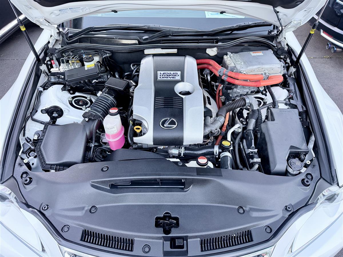 2015 Lexus IS 300h Hybrid | Luxury Sedan | 106k Carousel 19
