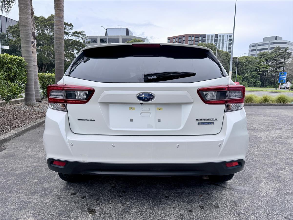 2022 Subaru Impreza Sport 2.0e-L Hybrid AWD Carousel 5