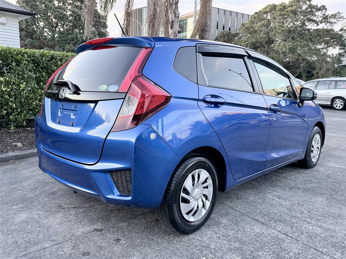 2014 Honda Fit 71k KM | Auto Hatch Carousel 4