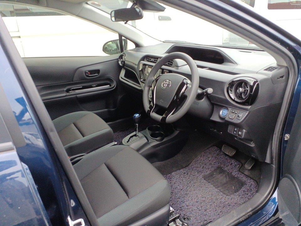 second hand 2016 Toyota Aqua Hybrid | Low KM | Toyota Reliability for sale NZ Collage 2