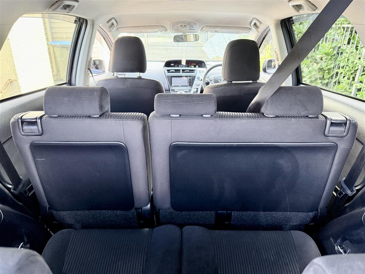 2015 Toyota Prius Alpha Hybrid 7-Seater Modellista Carousel 11