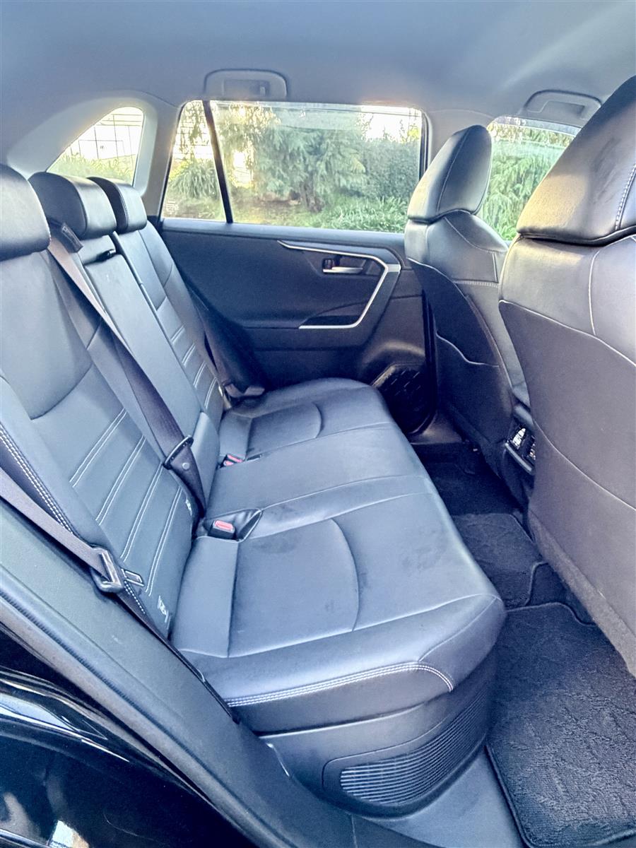 2021 Toyota RAV4 Hybrid Limited | Top of the Range | NZ Favourite Carousel 14