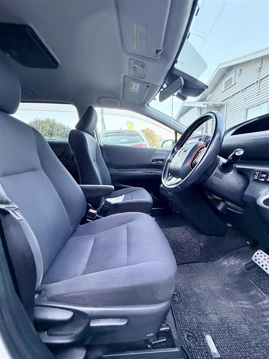 2015 Toyota Sienta Hybrid G | 7 Seater | Pearl Carousel 9