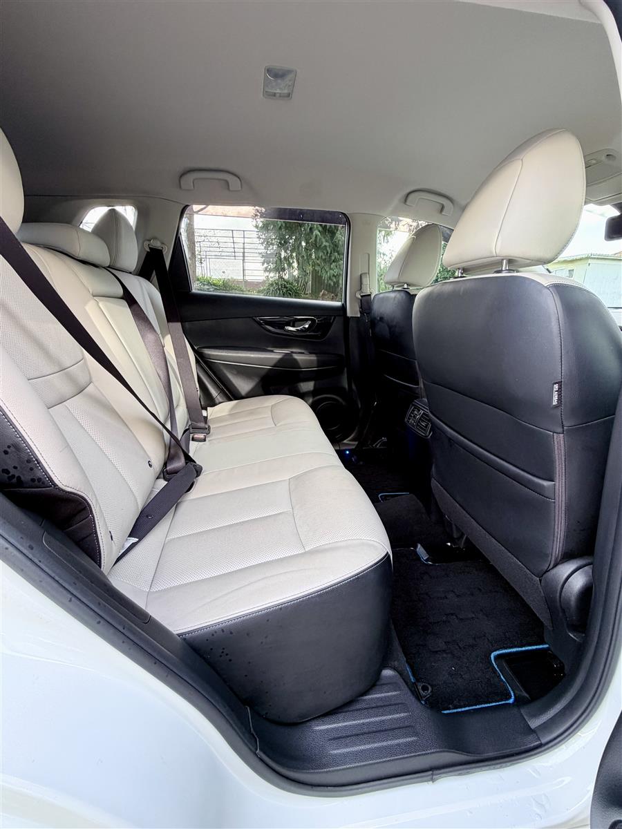 2018 Nissan X-Trail Mode Premium | Luxury SUV | 88k Carousel 9