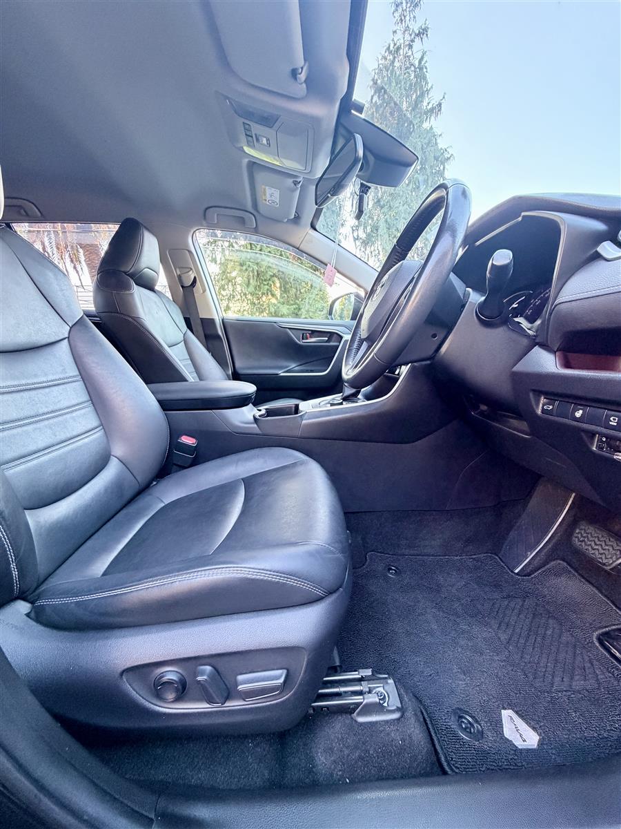 2021 Toyota RAV4 Hybrid Limited | Top of the Range | NZ Favourite Carousel 9