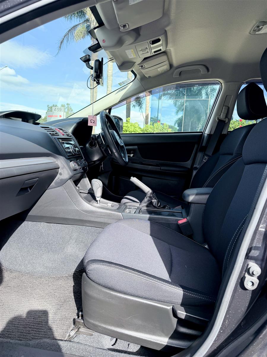 2012 Subaru Impreza 2.0i Low KM Carousel 23