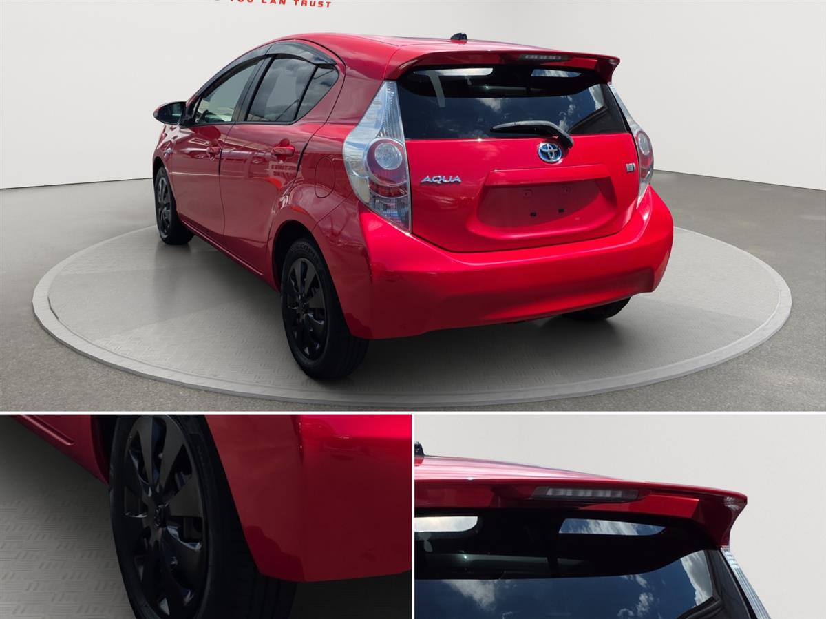 2012 Toyota Aqua HYBRID Carousel 9
