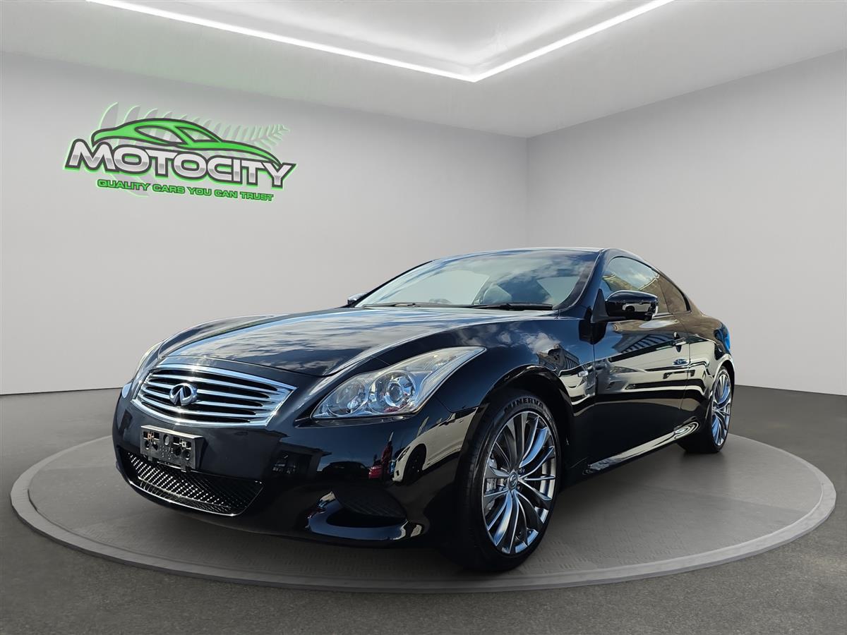 2014 Nissan Skyline 370GT, 2 door Carousel 6