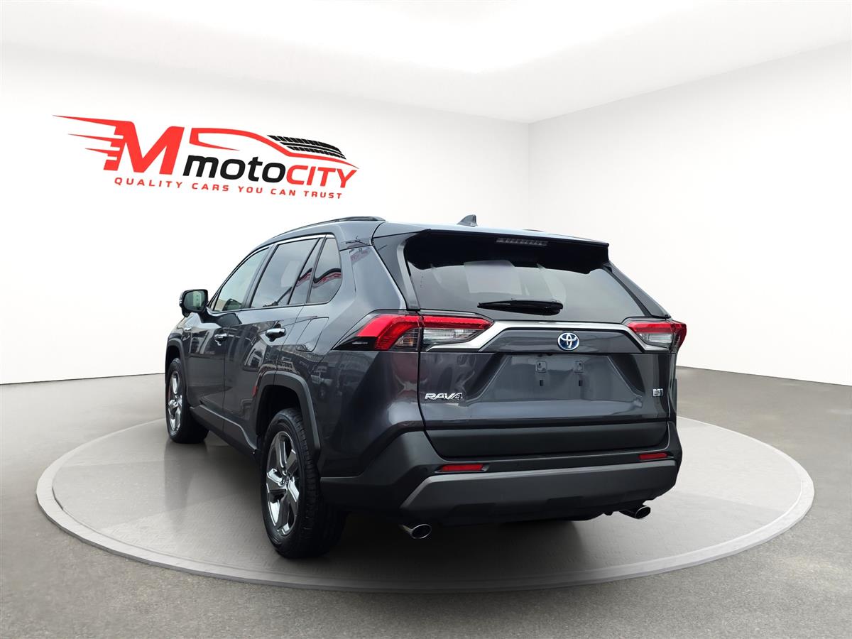 2019 Toyota RAV4 HYBRID, G PAck, Leather Heated Seats with heated Steering Carousel 4