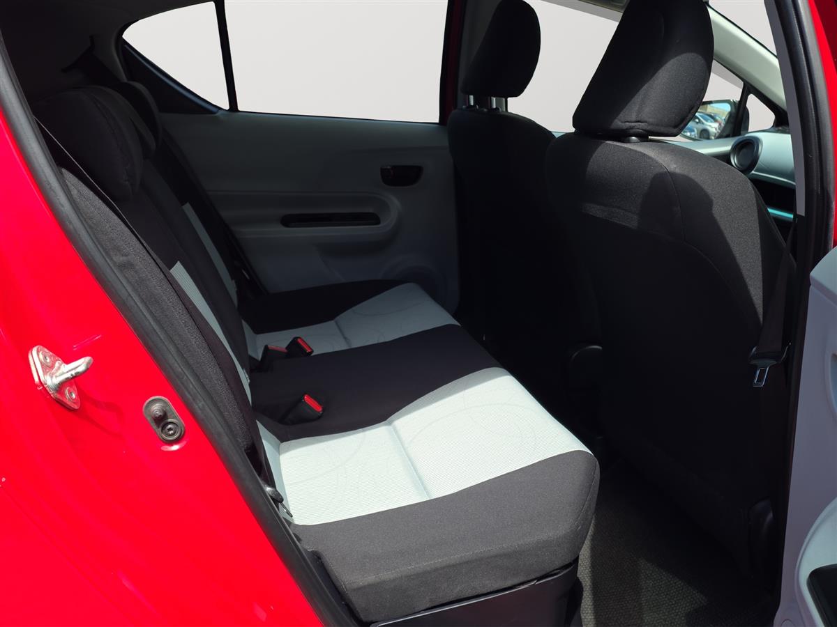 2012 Toyota Aqua HYBRID Carousel 14